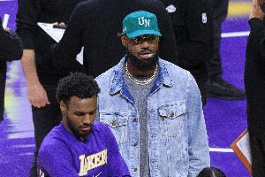 湖記：球員必須被正式下放才能與G聯(lián)賽訓練 所以湖人公關(guān)迅速澄清